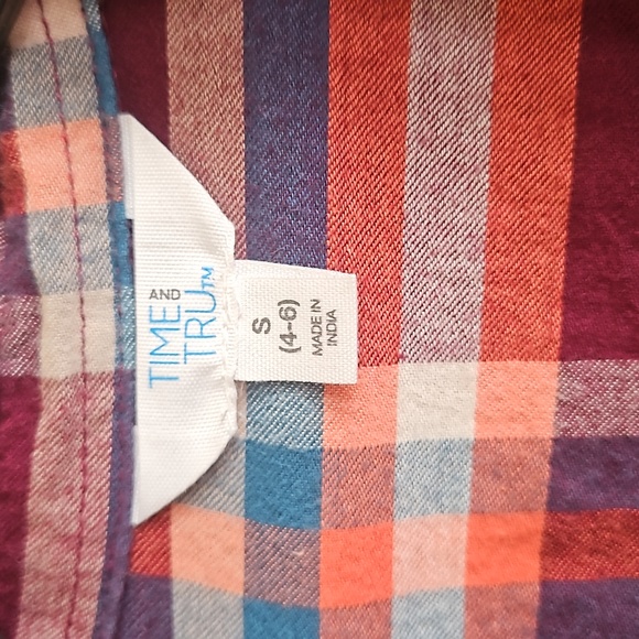 Ladies button down long sleeve flannel shirt ERROR on tag size see description - Picture 3 of 10